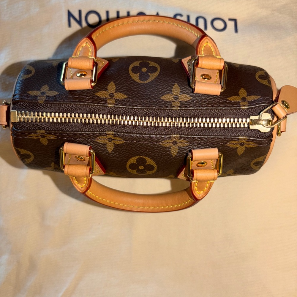 Louis Vuitton Nano Speedy - Picture 12 of 15